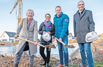 Spatenstich für Maja - Baugebiet in Mandelsloh